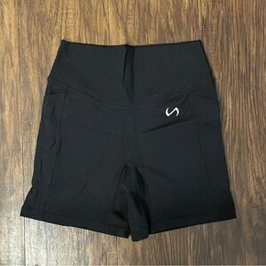 TLF black high waisted biker shorts women’s ladies size M